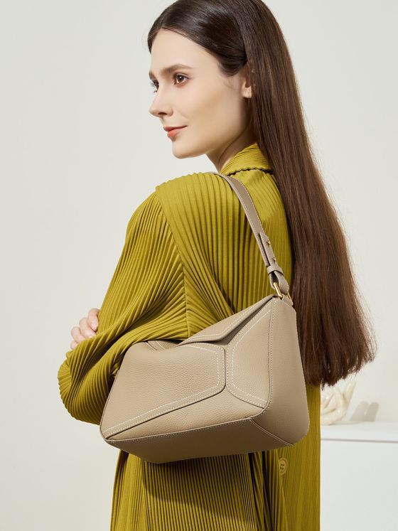 Elova Handcrafted Genuine Leather Crossbody Bag in Brown - E386