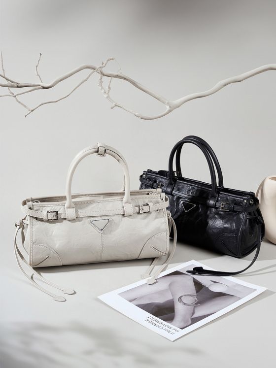 Elova Handcrafted Genuine Leather Bag in Black - E350 view 4