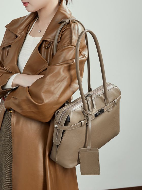 Elova Handcrafted Genuine Leather Tote Bag in Black - E789 view 8