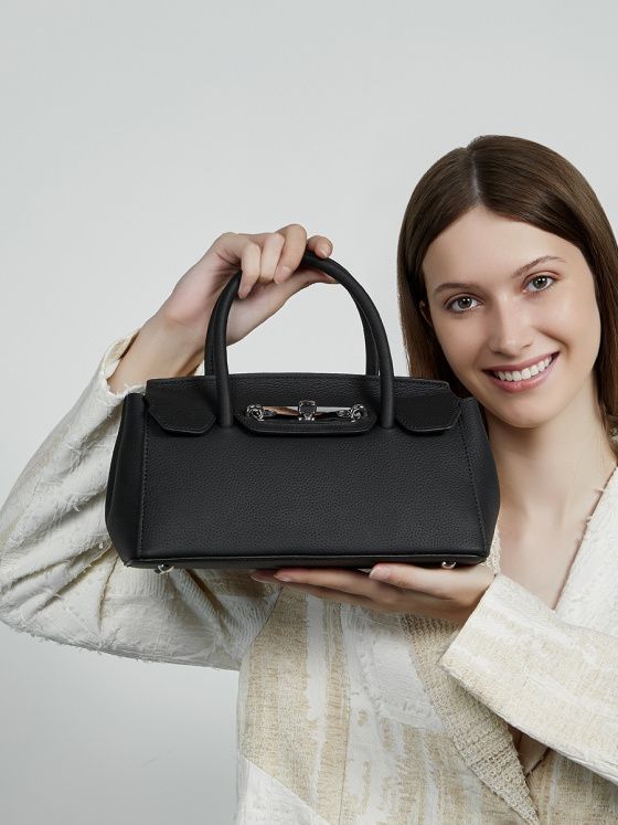 Elova Handcrafted Genuine Leather Crossbody Bag in Black - E659 view 3