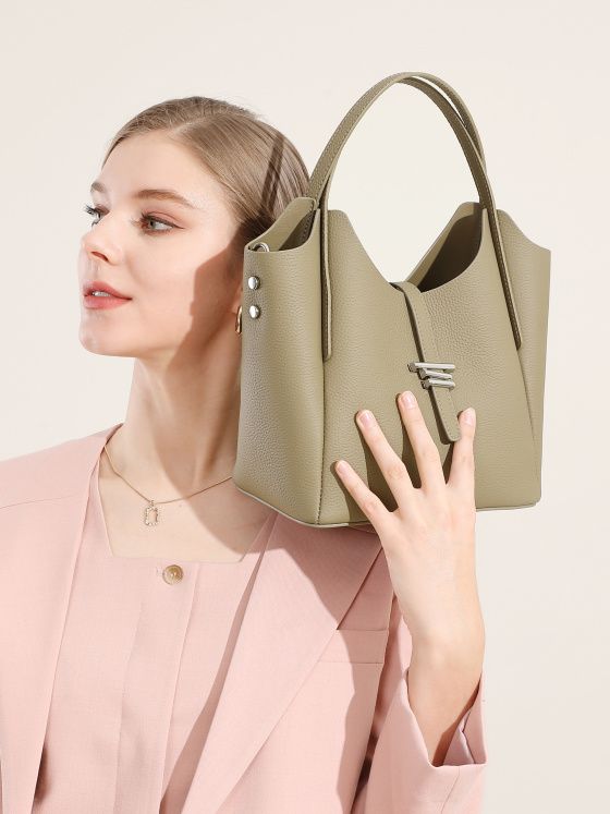 Elova Handcrafted Genuine Leather Crossbody Bag in Black - E587 view 2