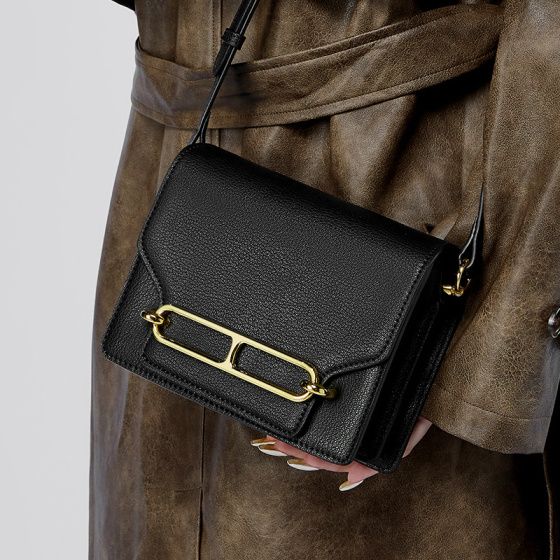 Elova Handcrafted Genuine Leather Bag in Black - E528