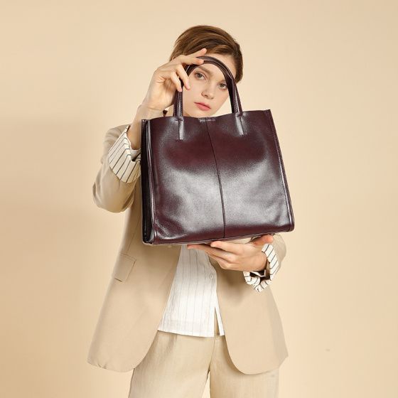 Elova Handcrafted Genuine Leather Crossbody Bag in Black - E494 view 5