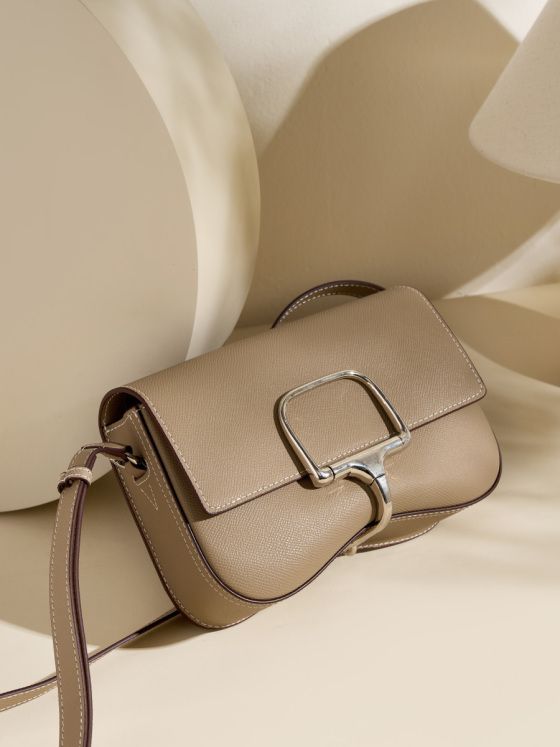 Elova Handcrafted Genuine Leather Crossbody Bag in Black - E437 view 6