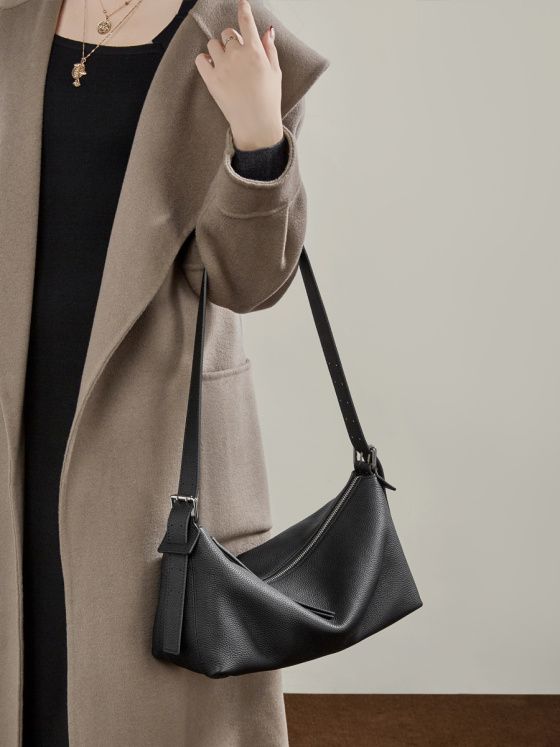 Elova Handcrafted Genuine Leather Nobo Crossbody Bag in Black - E805 view 5