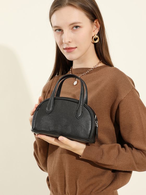 Elova Handcrafted Genuine Leather Bag in Black - E568 view 5