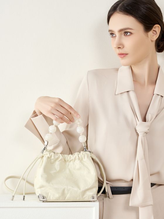 Elova Handcrafted Genuine Leather Crossbody Bag in Black - E380 view 4