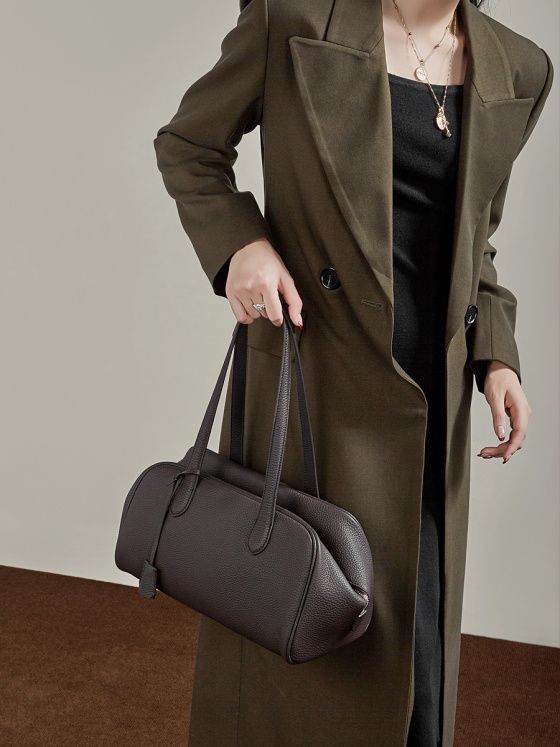 Elova Handcrafted Genuine Leather Tote Bag in Black - E807 view 4