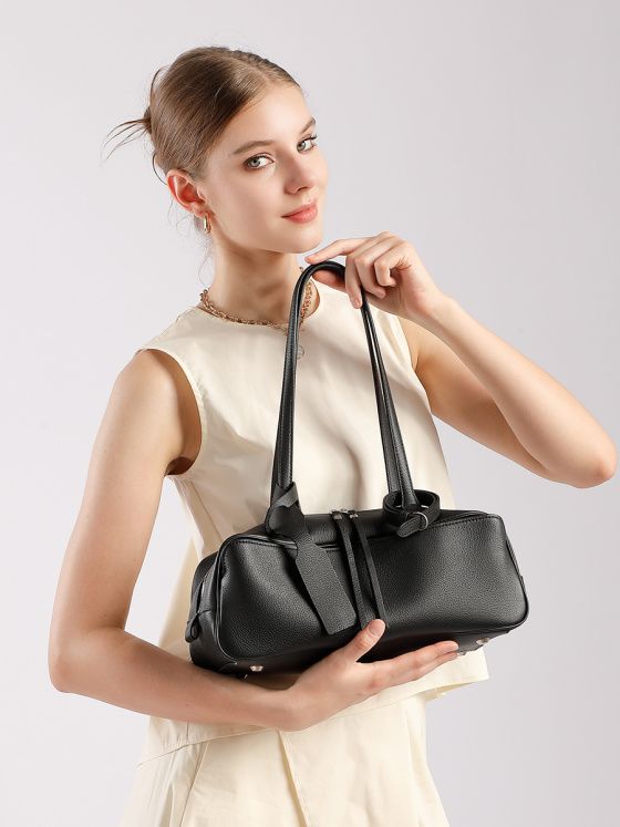 Elova Handcrafted Genuine Leather Shoulder Bag in Black - E725 view 6