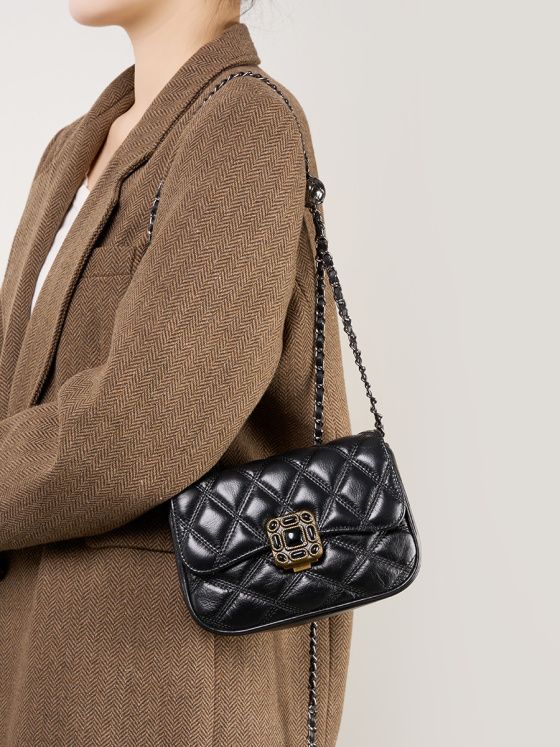 Elova Handcrafted Genuine Leather Crossbody Bag in Black - E236