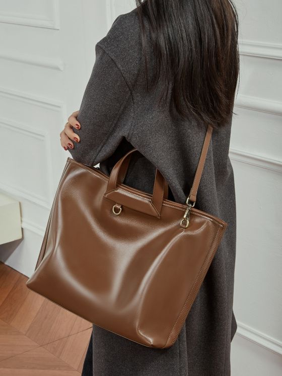 Elova Handcrafted Genuine Leather Crossbody Bag in Black - E764 view 4