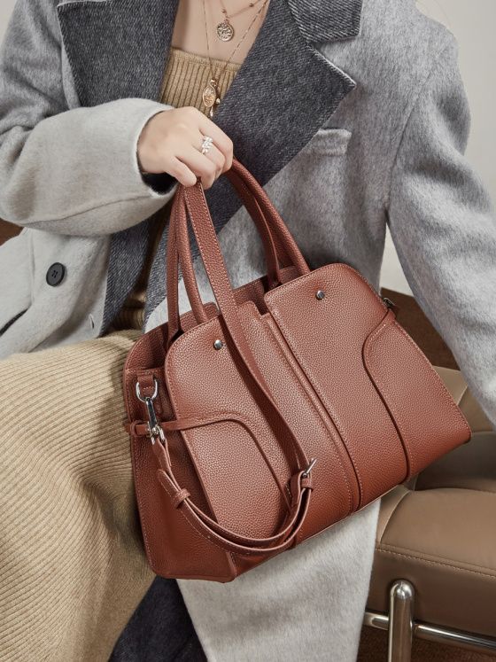 Elova Handcrafted Genuine Leather Crossbody Bag in Black - E806 view 5