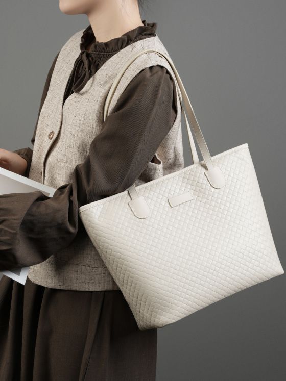 Elova Handcrafted Genuine Leather Tote Bag in Black - E448 view 4