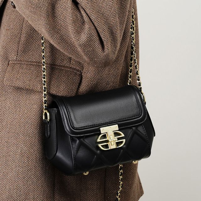 Elova Handcrafted Genuine Leather Crossbody Bag in Black - E352 view 7