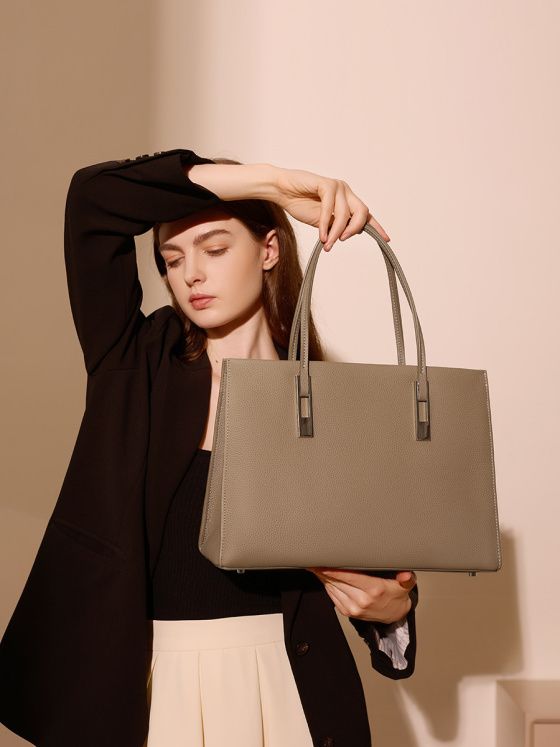 Elova Handcrafted Genuine Leather Tote Bag in Black - E272 view 2