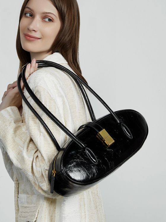 Elova Handcrafted Genuine Leather Underarm Bag - Commuter Design in Black - E650 - E650