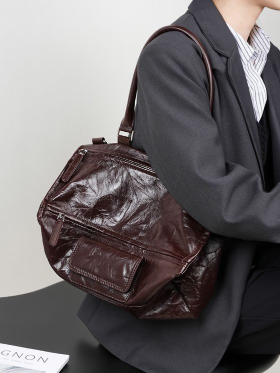 Elova Handcrafted Genuine Leather Crossbody Bag in Black - E250 view 2