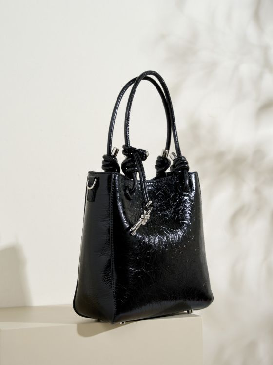 Elova Handcrafted Genuine Leather Crossbody Bag in Black - E461 view 7