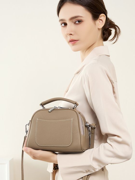 Elova Handcrafted Genuine Leather Crossbody Bag in Black - E385 view 2