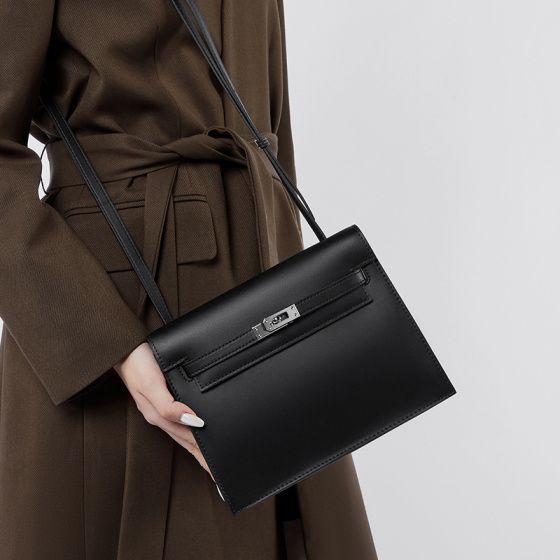 Elova Handcrafted Genuine Leather Crossbody Bag in Black - E516 view 7