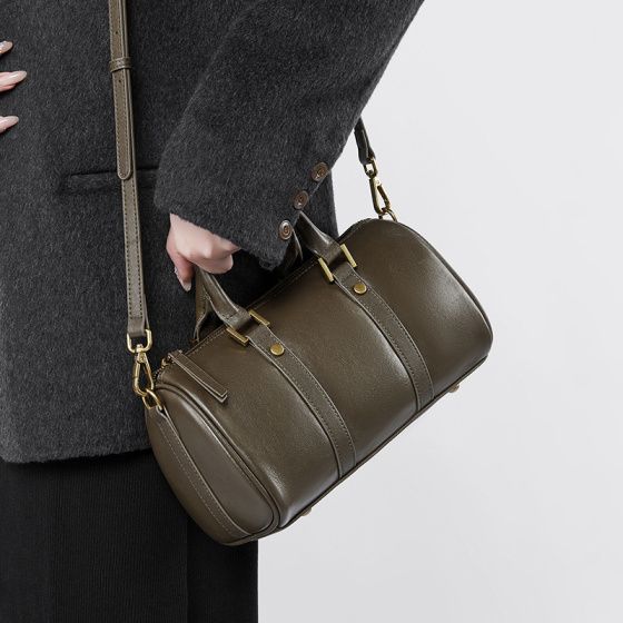 Elova Handcrafted Genuine Leather Crossbody Bag in Black - E515 view 3