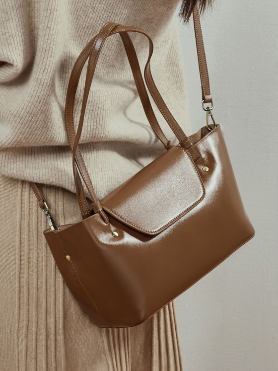 Elova Handcrafted Genuine Leather Crossbody Bag in Black - E761 view 8