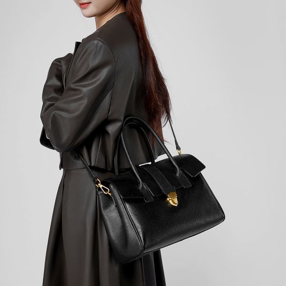 Elova Handcrafted Genuine Leather Tote Bag in Black - E527 view 8