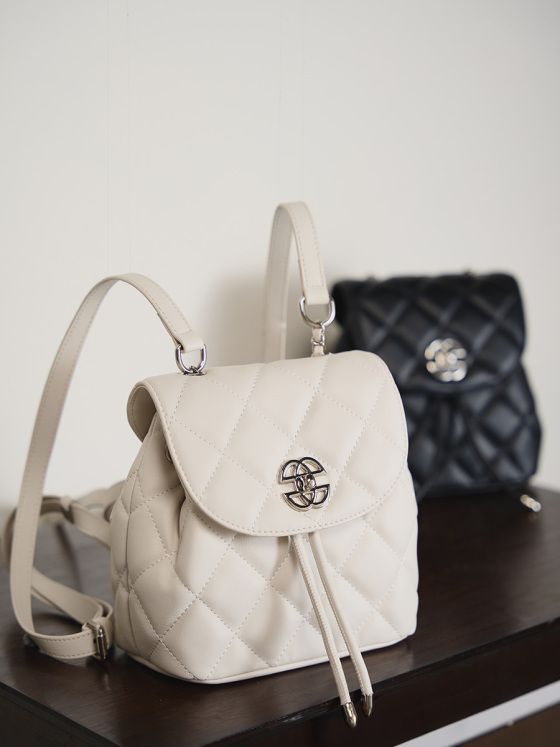 Elova Handcrafted Genuine Leather Backpack in Black - E363 view 6