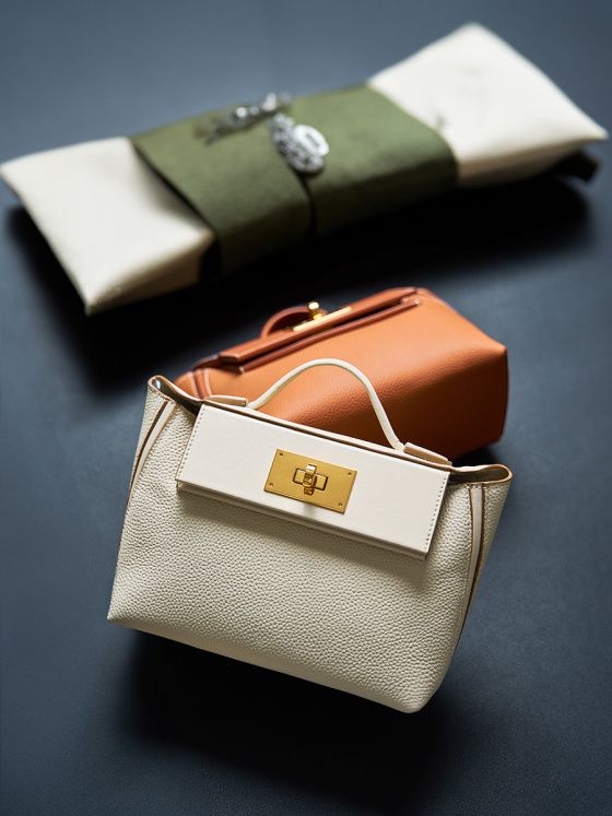 Elova Handcrafted Genuine Leather 424mini Crossbody Bag in Black - E215 view 4