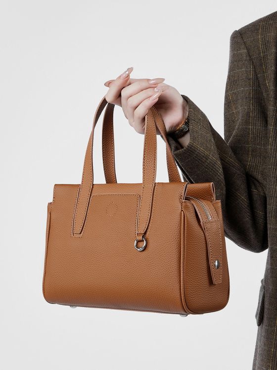 Elova Handcrafted Genuine Leather Crossbody Bag in Black - E507 view 4