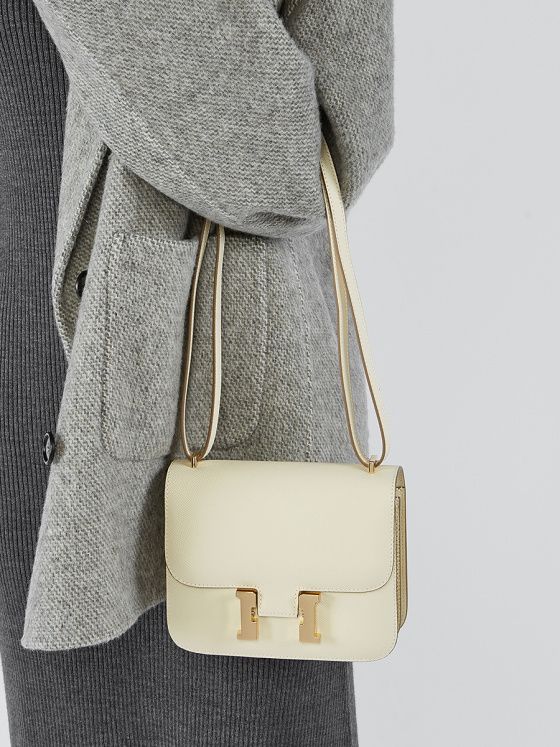 Elova Handcrafted Genuine Leather H2024 Crossbody Bag in Black - E488 view 2