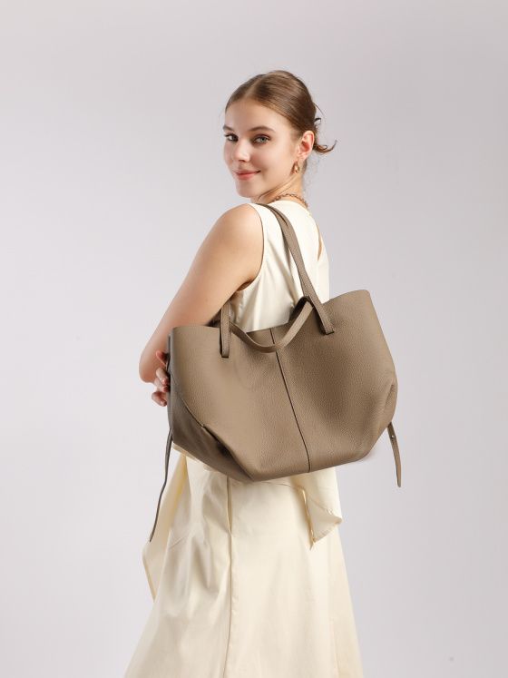 Elova Handcrafted Genuine Leather Tote Bag in Black - E719 view 4