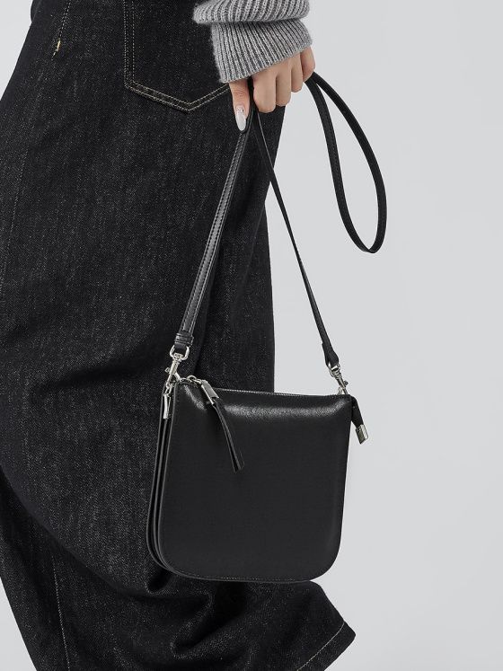 Elova Handcrafted Genuine Leather Crossbody Bag in Black - E480 view 2