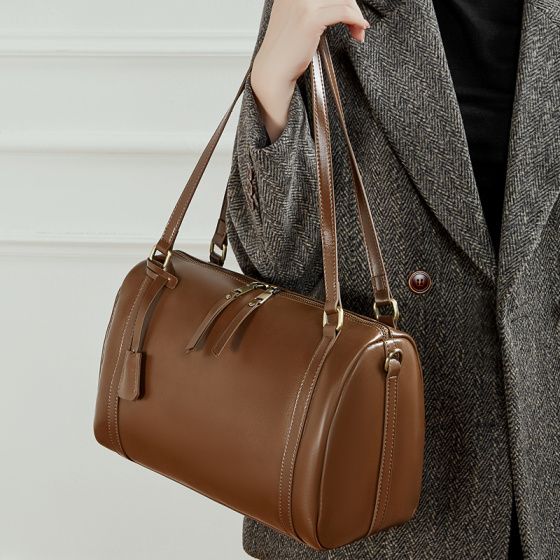 Elova Handcrafted Genuine Leather Crossbody Bag in Black - E787 view 4