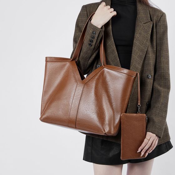 Elova Handcrafted Genuine Leather Tote Bag in Black - E517 view 7