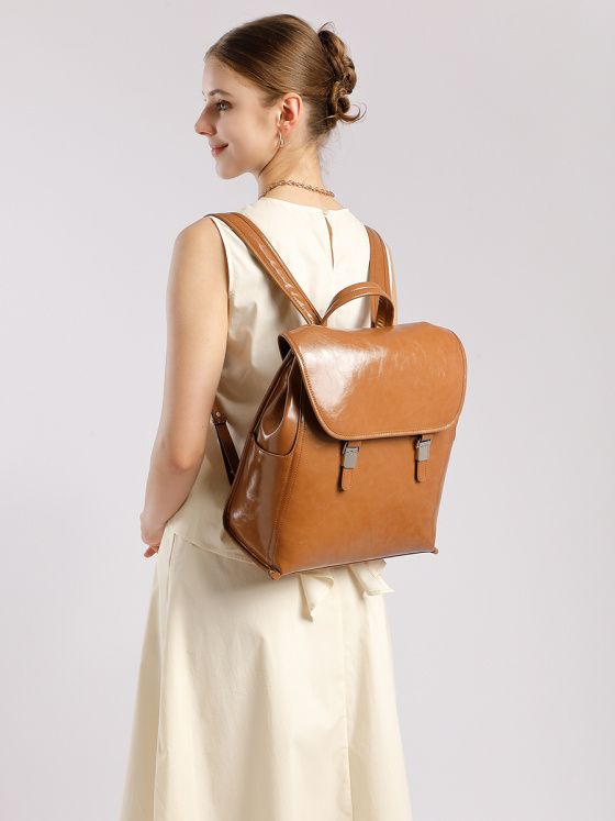 Elova Handcrafted Genuine Leather Backpack in Black - E715