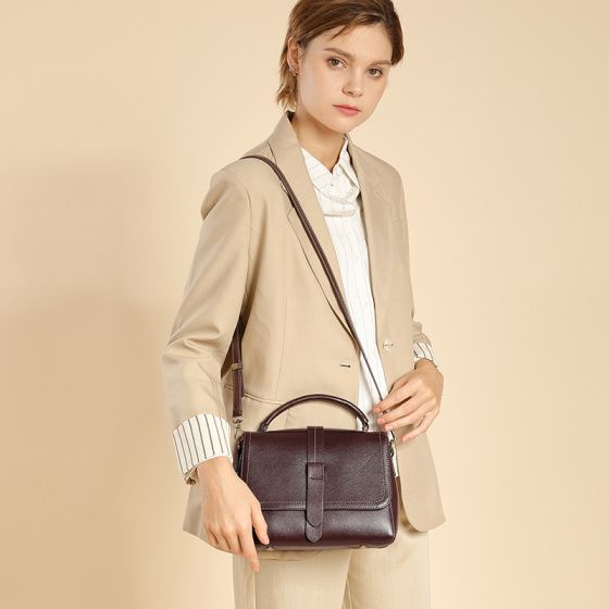 Elova Handcrafted Genuine Leather Crossbody Bag in Black - E496 view 4