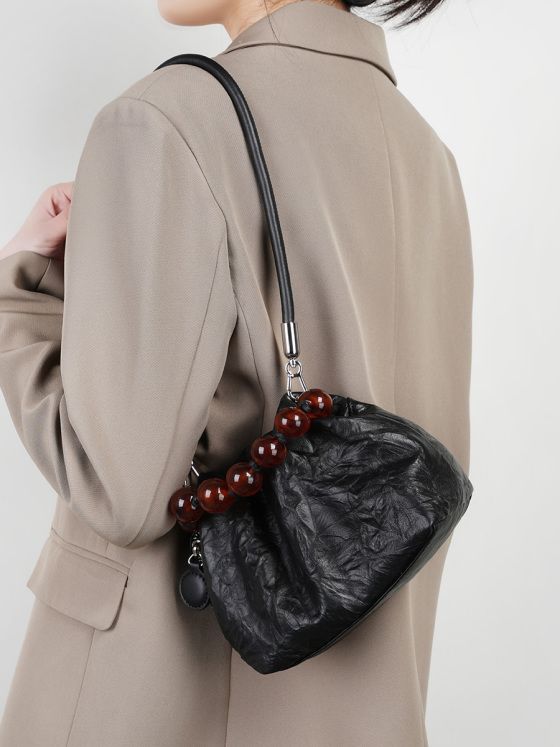 Elova Handcrafted Genuine Leather Crossbody Bag in Black - E184