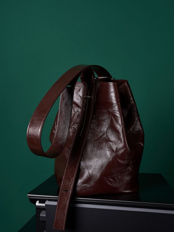 Elova Handcrafted Genuine Leather Tote Bag in Black - E244 view 5