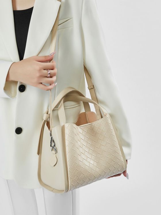 Elova Handcrafted Genuine Leather Crossbody Bag in Black - E464 view 7