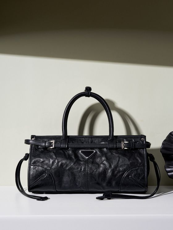 Elova Handcrafted Genuine Leather Bag in Black - E350 view 6