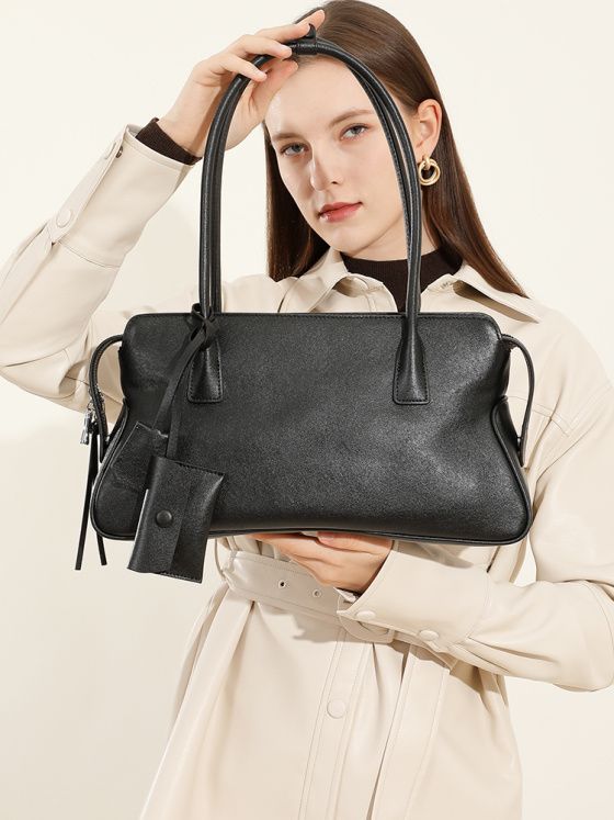 Elova Handcrafted Genuine Leather Tote Bag in Black - E573 view 6