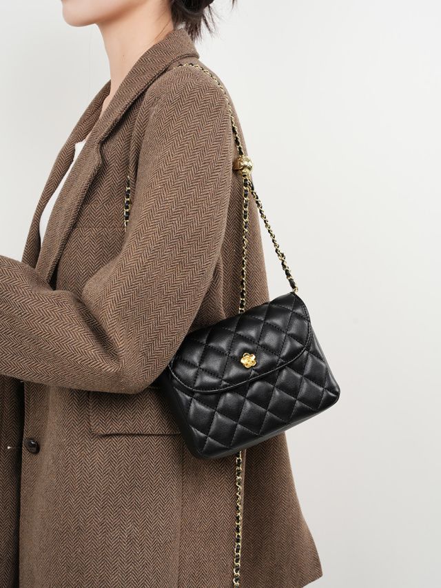 Elova Handcrafted Genuine Leather Crossbody Bag in Black - E233 view 8