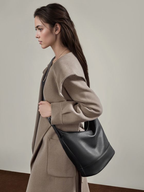 Elova Handcrafted Genuine Leather Crossbody Bag in Black - E802 view 6