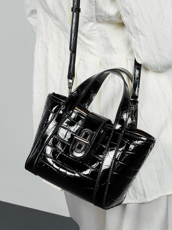 Elova Handcrafted Genuine Leather Tote Bag in Black - E647 view 5