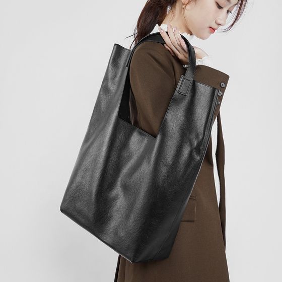 Elova Handcrafted Genuine Leather Tote Bag in Black - E511 view 4