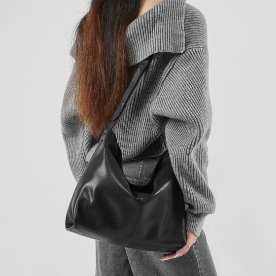 Elova Handcrafted Genuine Leather Crossbody Bag in Black - E471 view 5