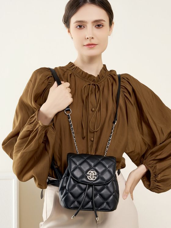 Elova Handcrafted Genuine Leather Backpack in Black - E363