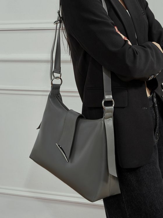 Elova Handcrafted Genuine Leather Crossbody Bag in Black - E763 view 5