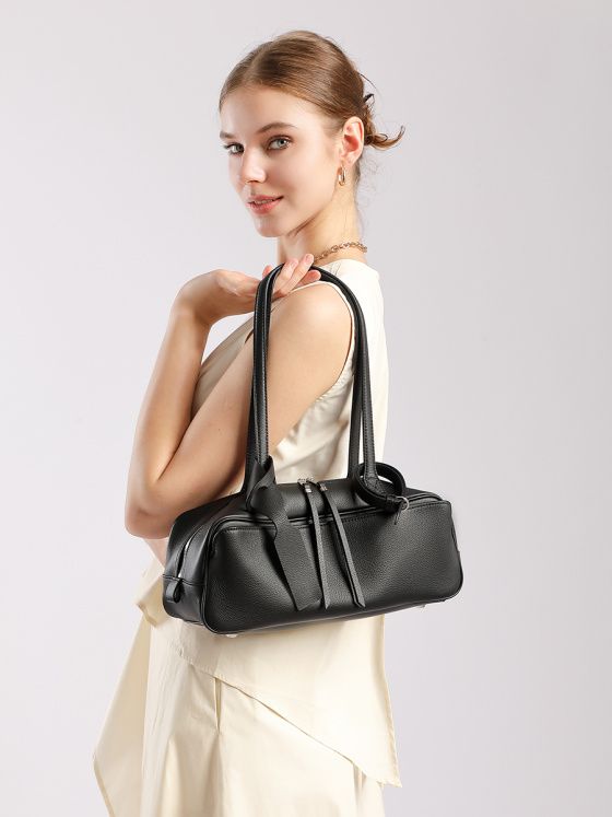 Elova Handcrafted Genuine Leather Shoulder Bag in Black - E725 view 7